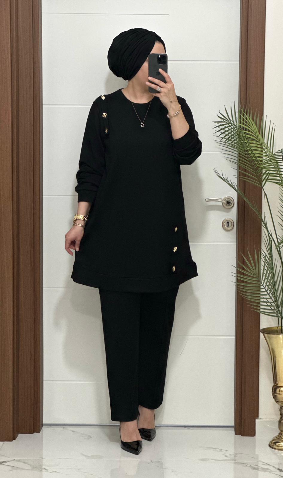 Yeni Sezon Düğme Detay Yakamoz Takım Ürün kodu :1313